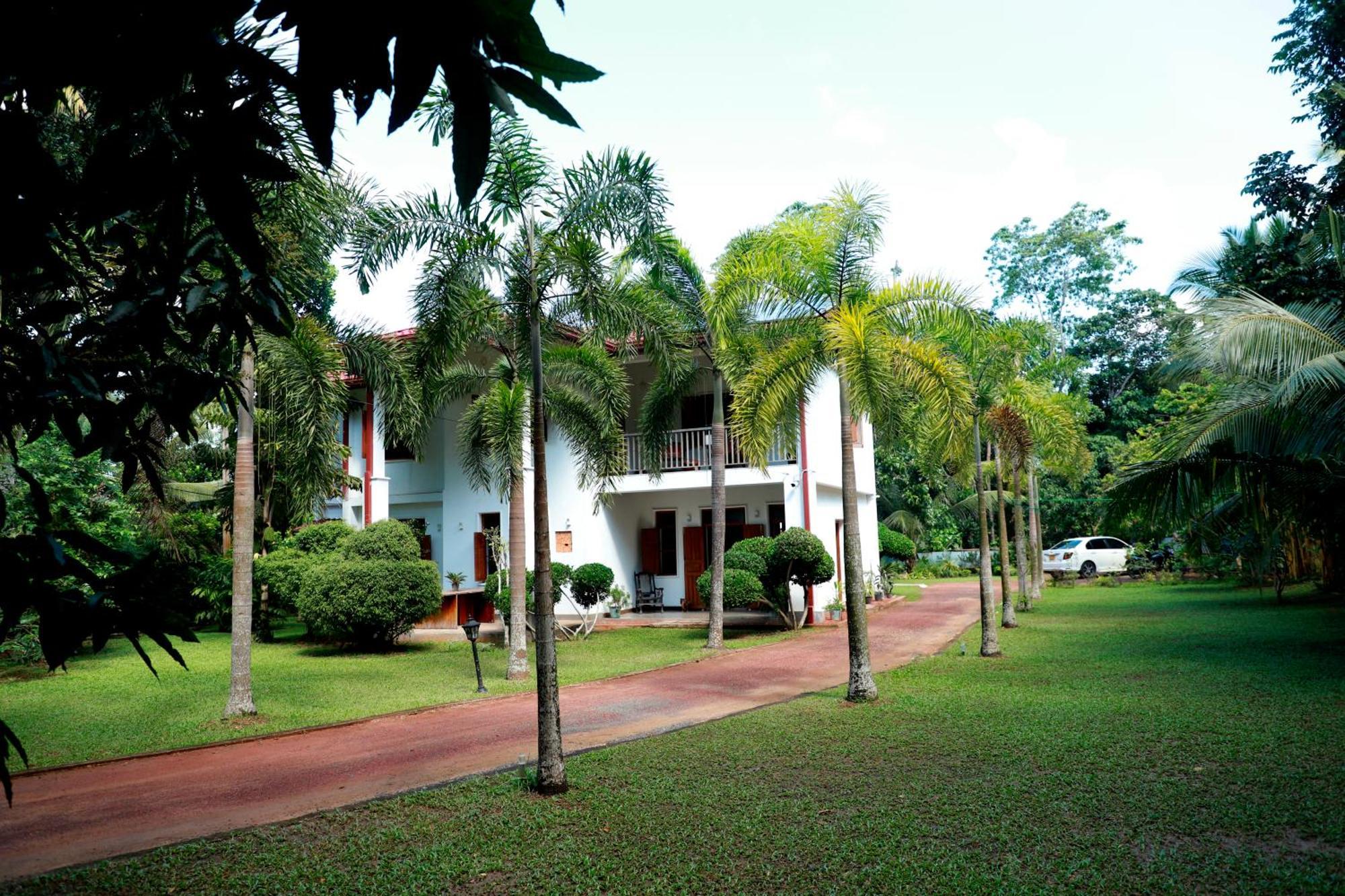 Green Edge Villa Hikkaduwa Exterior photo